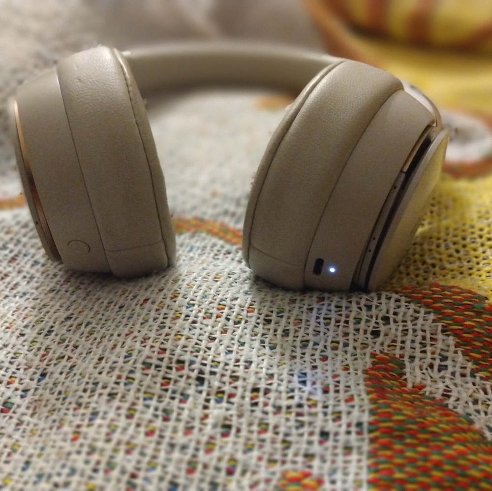 Beats - Picture 2 of 3